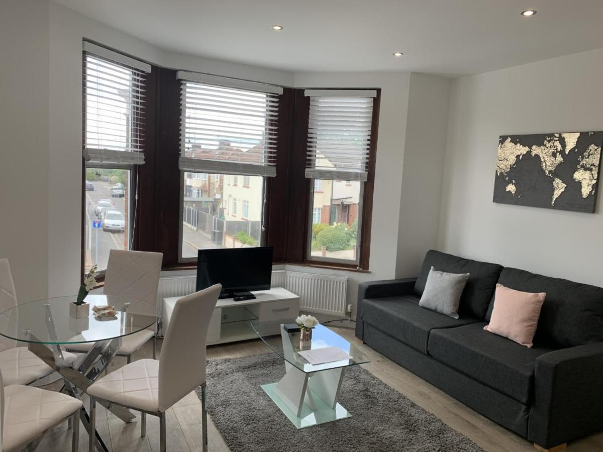 Morland Apartments - Hornchurch Londra Dış mekan fotoğraf