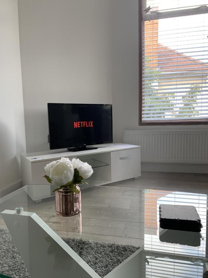 Morland Apartments - Hornchurch Londra Dış mekan fotoğraf